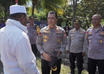 Ⓒ Hak cipta foto di atas dikembalikan sesungguhnya kepada pemilik foto.