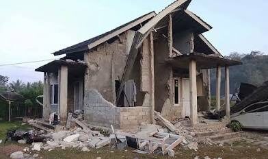 Ⓒ Hak cipta foto di atas dikembalikan sesungguhnya kepada pemilik foto KETIKKABARcom Ⓒ Hak cipta foto di atas dikembalikan sesungguhnya kepada pemilik foto