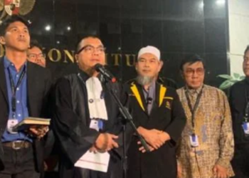 Ⓒ Hak cipta foto di atas dikembalikan sesungguhnya kepada pemilik foto.