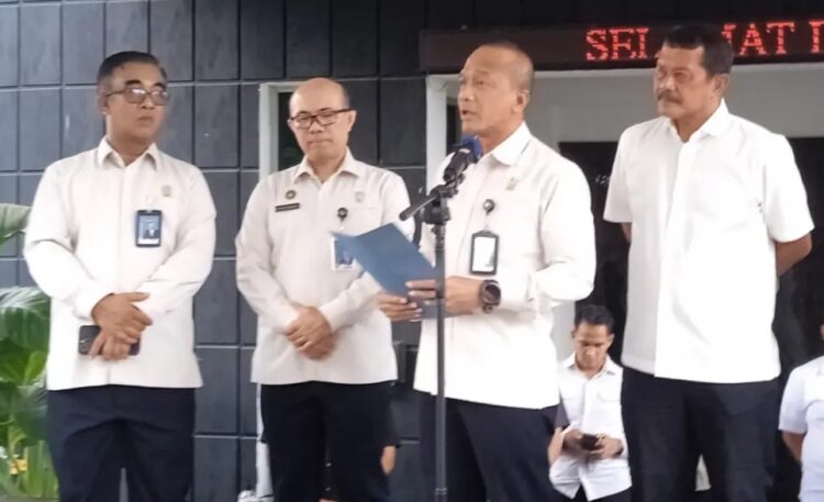 Kementerian Imigrasi dan Pemasyarakatan Kemenimipas secara resmi menonaktifkan lima pejabat struktural Lembaga Pemasyarakatan Lapas Kelas IIA Cibinong Bogor Jawa Jawa Barat pada Sabtu 2692026 Doc TelusurMalik Sihite KETIKKABARcom Kementerian Imigrasi dan Pemasyarakatan Kemenimipas secara resmi menonaktifkan lima pejabat struktural Lembaga Pemasyarakatan Lapas Kelas IIA Cibinong Bogor Jawa Jawa Barat pada Sabtu 2692026 Doc TelusurMalik Sihite