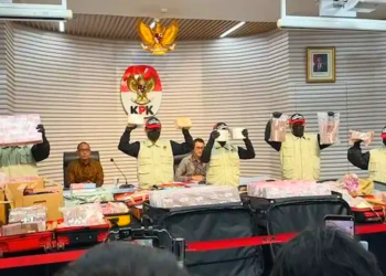 Ⓒ Hak cipta foto di atas dikembalikan sesungguhnya kepada pemilik foto.
