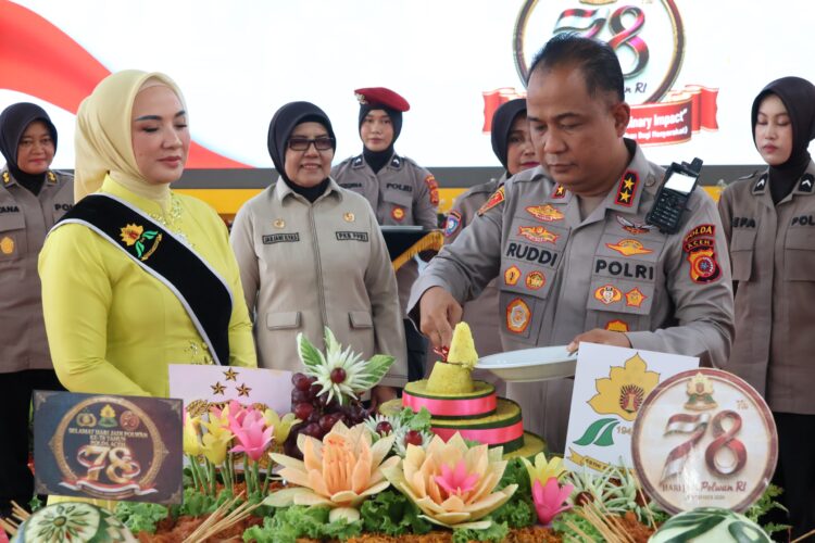 Polda Aceh menggelar acara syukuran memperingati Hari Jadi ke78 Polisi Wanita Polwan Republik Indonesia di Gedung Meuligoe Mapolda Aceh Selasa 192026 KETIKKABARcom Polda Aceh menggelar acara syukuran memperingati Hari Jadi ke 78 Polisi Wanita Polwan Republik Indonesia di Gedung Meuligoe Mapolda Aceh Selasa 192026