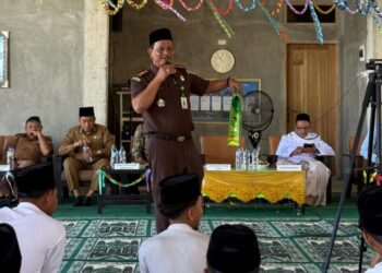 Ⓒ Hak cipta foto di atas dikembalikan sesungguhnya kepada pemilik foto.
