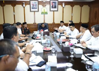 Ⓒ Hak cipta foto di atas dikembalikan sesungguhnya kepada pemilik foto.