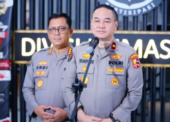 Ⓒ Hak cipta foto di atas dikembalikan sesungguhnya kepada pemilik foto.