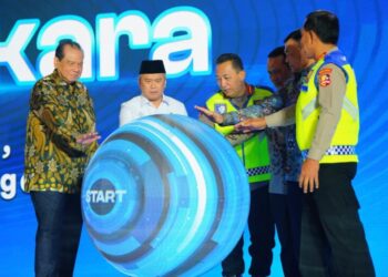 Kapolri Jenderal Polisi Listyo Sigit Prabowo secara resmi meluncurkan Sistem Pembayaran Denda Tilang melalui Digital Korlantas serta STNK Digital dalam acara Syukuran Hari Lalu Lintas Bhayangkara ke 71 Tahun 2026 di Hotel Bidakara Jakarta Selatan Jumat 2592026 FOTO HUMAS Polri