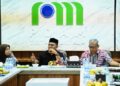 Bupati Aceh Besar H Muharram Idris sampaikan sambutan dalam pertemuan dengan BPK RI Aceh di Aula Meeting PDAM Tirta Mountala Gampong Siron Kecamatan Ingin Jaya Aceh Besar Jumat 2592026 FOTOMC ACEH BESAR