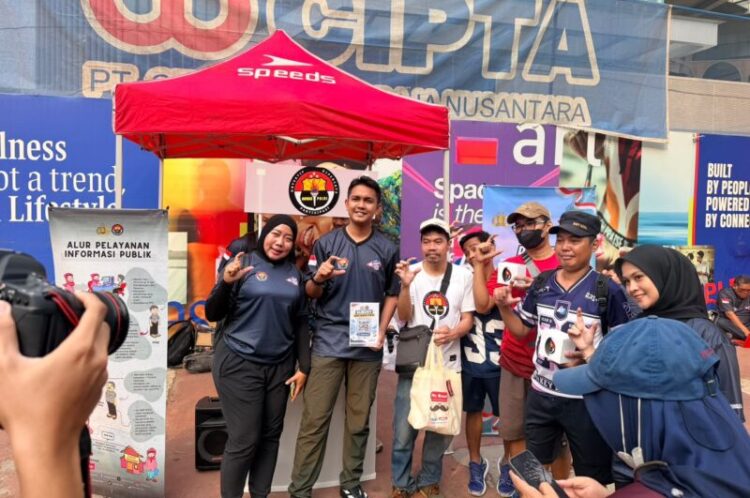 Divisi Humas Polri menggelar kegiatan sosialisasi edukasi Hak untuk Tahu di area Car Free Day CFD Jalan Jenderal Sudirman Jakarta Selatan pada Minggu 2792026 pagi Doc Humas Polri KETIKKABARcom Divisi Humas Polri menggelar kegiatan sosialisasi edukasi Hak untuk Tahu di area Car Free Day CFD Jalan Jenderal Sudirman Jakarta Selatan pada Minggu 2792026 pagi Doc Humas Polri