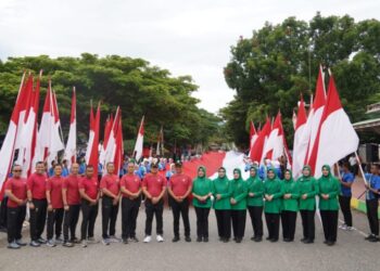 Memperingati Hari Ulang Tahun (HUT) ke-81 Tentara Nasional Indonesia (TNI), Kodam Iskandar Muda (IM) menggelar Kirab Merah Putih di Kota Banda Aceh pada Minggu (27/9/2026). (Doc. Humas).