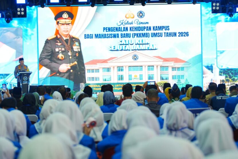 Kapolri Jenderal Polisi Listyo Sigit Prabowo menyampaikan kuliah umum di hadapan ribuan mahasiswa baru dalam acara Pengenalan Kehidupan Kampus bagi Mahasiswa Baru PKKMB Universitas Muhammadiyah Sumatera Utara UMSU 2026 di Medan Senin 2892026 Doc Humas Polri