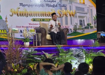 Ratusan warga Desa Lubok Batee, Kecamatan Ingin Jaya, Kabupaten Aceh Besar, menghadiri peringatan Maulid Nabi Muhammad SAW 1448 Hijriah/2026 Masehi yang diselenggarakan oleh Majelis Dakwah Islamiah di gampong setempat pada Senin (28/9/2026).