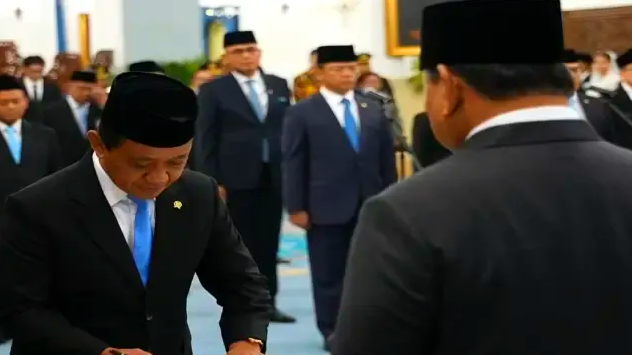 Bahlil Lahadalia Resmi Dilantik Menjadi Menko Bidang Hilirisasi dan Energi Merangkap Menteri ESDM di Istana Negara Jakarta pada Kamis 1 Oktober 2026 Doc Ist KETIKKABARcom Bahlil Lahadalia Resmi Dilantik Menjadi Menko Bidang Hilirisasi dan Energi Merangkap Menteri ESDM di Istana Negara Jakarta pada Kamis 1 Oktober 2026 Doc Ist