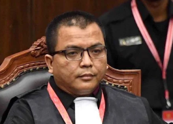 Ⓒ Hak cipta foto di atas dikembalikan sesungguhnya kepada pemilik foto.