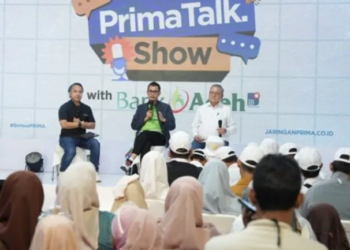 Direktur Dana dan Jasa Bank Aceh Syariah, M. Hendra Supardi, pada kegiatan SYAFIF x PRIMA Talkshow with Bank Aceh Syariah di Masjid Raya Baiturrahman, Banda Aceh, Sabtu (10/10/2026) sore. FOTO/Istimewa.