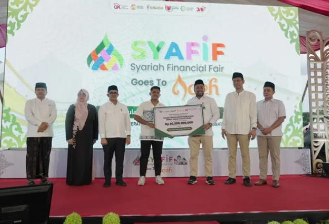 Pembukaan Syariah Financial Fair SYAFIF Goes to Aceh di Kompleks Masjid Raya Baiturrahman Banda Aceh Jumat 9102026 Kegiatan ini bertujuan meningkatkan literasi dan inklusi keuangan syariah serta memperluas akses layanan keuangan bagi masyarakat FOTOIstimewa KETIKKABARcom Pembukaan Syariah Financial Fair SYAFIF Goes to Aceh di Kompleks Masjid Raya Baiturrahman Banda Aceh Jumat 9102026 Kegiatan ini bertujuan meningkatkan literasi dan inklusi keuangan syariah serta memperluas akses layanan keuangan bagi masyarakat FOTOIstimewa