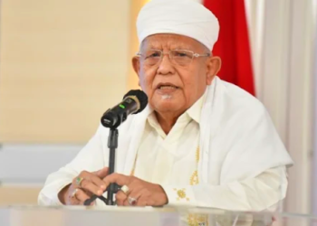Ulama kharismatik Prof KH Syukron Makmun FOTO Istimewa
