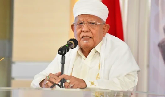 Ulama kharismatik Prof KH Syukron Makmun FOTO Istimewa KETIKKABARcom Ulama kharismatik Prof KH Syukron Makmun FOTO Istimewa