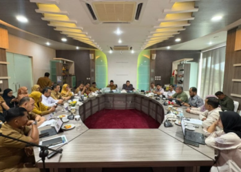 Wakil Wali Kota Banda Aceh Afdhal Khalilullah dalam kegiatan Focus Group Discussion (FGD) di ruang rapat setempat, Selasa (06/10/2026). FOTO: Ist