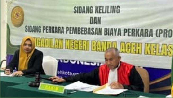 Disdukcapil Kota Banda Aceh menerbitkan dokumen administrasi kependudukan adminduk melalui layanan Sidang Pengadilan Keliling Sidarling Kamis 15102026 di Media Center Gedung A Balai Kota Banda AcehFOTO Ist KETIKKABARcom Disdukcapil Kota Banda Aceh menerbitkan dokumen administrasi kependudukan adminduk melalui layanan Sidang Pengadilan Keliling Sidarling Kamis 15102026 di Media Center Gedung A Balai Kota Banda AcehFOTO Ist
