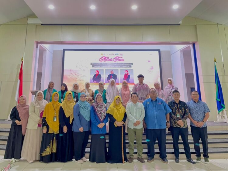 Departemen Pendidikan Kesejahteraan Keluarga PKK Fakultas Keguruan dan Ilmu Pendidikan FKIP Universitas Syiah Kuala USK menggelar kuliah tamu bertaraf internasional bertema Beyond the Plate Connecting Culinary Education Tourism Experiences and Service Excellence di Auditorium Lantai 3 FKIP USK Jumat 1192026 KETIKKABARcom Departemen Pendidikan Kesejahteraan Keluarga PKK Fakultas Keguruan dan Ilmu Pendidikan FKIP Universitas Syiah Kuala USK menggelar kuliah tamu bertaraf internasional bertema Beyond the Plate Connecting Culinary Education Tourism Experiences and Service Excellence di Auditorium Lantai 3 FKIP USK Jumat 1192026