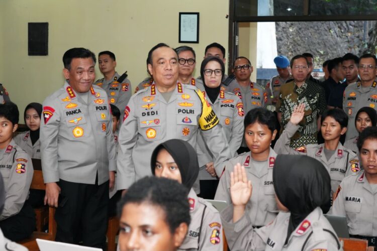 Wakapolri Siapkan Siswa SIP Sepolwan SPN dan Taruna Akpol Dukung Program Perlindungan Sosial KETIKKABARcom Wakapolri Siapkan Siswa SIP Sepolwan SPN dan Taruna Akpol Dukung Program Perlindungan Sosial
