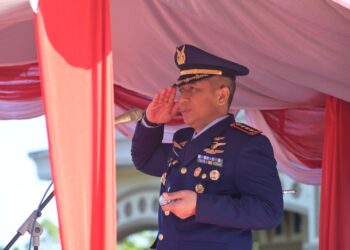 Danlanud SIM Kolonel Pnb Suryo Anggoro, M.Tr.(Han) bertindak sebagai Irup Peringatan Hari Kesaktian Pancasila Tahun 2026, di Halaman Kantor Bupati Aceh Besar, Kota Jantho, Kamis (01/10/2026). FOTO/MC ACEH BESAR
