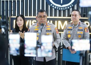 Kadiv Humas Polri Irjen Pol Johnny Eddizon gelar konferensi pers di Jakarta Sabtu 3102026 FOTO Ist