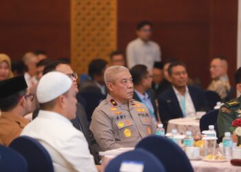 Wakapolda Aceh Brigjen Pol Ari Wahyu Widodo menghadiri pembukaan Aceh Economic Development Forum AEDF 2026 di Hermes Palace Hotel Banda Aceh Selasa 6 Oktober 2026FOTO Humas Polda Aceh
