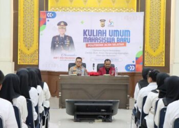 Kapolres Aceh Selatan AKBP T Ricki Fadlianshah memberikan kuliah umum kepada mahasiswa baru Politeknik Aceh Selatan Poltas di Aula Polres Aceh Selatan Rabu 7 Oktober 2026FOTO Humas Polda Aceh