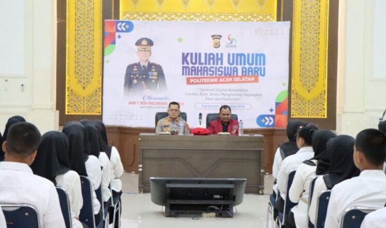 Kapolres Aceh Selatan AKBP T Ricki Fadlianshah memberikan kuliah umum kepada mahasiswa baru Politeknik Aceh Selatan Poltas di Aula Polres Aceh Selatan Rabu 7 Oktober 2026FOTO Humas Polda Aceh