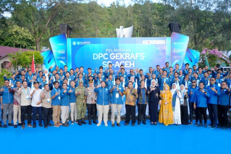 Wali Kota Sabang Zulkifli H Adam menghadiri pelantikan pengurus Gekrafs se Aceh di Sabang Jumat 910 sore