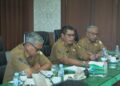 Sekdakab Aceh Besar memimpin Rapat OPD lanjutan terkait kesiapan pelaksanaan MTQ ke 35 tingkat Kabupaten Aceh Besar tahun 2026 di Aula Kantor Bupati Aceh Besar Senin 12102026 FOTO MEDIA CENTER ACEH BESAR