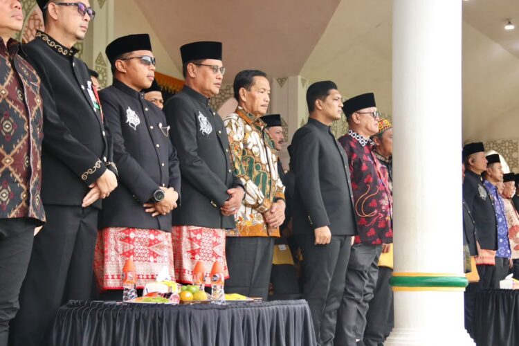 Wakil Wali Kota Sabang Suradji Junus menghadiri upacara peringatan Hari Ulang Tahun HUT ke 27 Kabupaten Bireuen di Ruang Terbuka Hijau RTH Cot Gapu Bireuen Senin 12102026 FOTO Istimewa