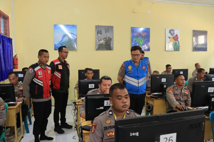 Karo SDM Polda Aceh Tinjau Tes Psikologi PAG 2026 di SMA Negeri 1 Darul Imarah Kabupaten Aceh Besar Selasa 13102026 FOTO Istimewa KETIKKABARcom Karo SDM Polda Aceh Tinjau Tes Psikologi PAG 2026 di SMA Negeri 1 Darul Imarah Kabupaten Aceh Besar Selasa 13102026 FOTO Istimewa