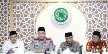 Kapolri Jenderal Polisi Suyudi Ario Seto bertemu dengan jajaran pimpinan Majelis Ulama Indonesia MUI di Kantor MUI Pusat Menteng Jakarta Pusat Selasa 13102026 FOTO Istimewa