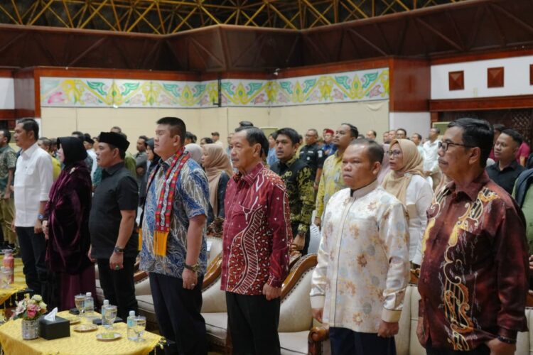 Wakil Wali Kota Sabang Suradji Junus menghadiri pelantikan 18 pengurus Forum Pimpinan Redaksi Multimedia Indonesia FPRMI Aceh periode 20262029 di Anjong Mon Mata Pendopo Gubernur Aceh Banda Aceh Rabu 14 Oktober 2026 FOTO Istimewa KETIKKABARcom Wakil Wali Kota Sabang Suradji Junus menghadiri pelantikan 18 pengurus Forum Pimpinan Redaksi Multimedia Indonesia FPRMI Aceh periode 20262029 di Anjong Mon Mata Pendopo Gubernur Aceh Banda Aceh Rabu 14 Oktober 2026 FOTO Istimewa