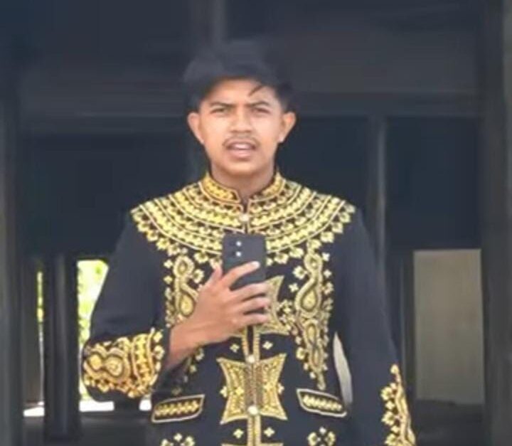 Muhammad Hafiz pemuda Lhoknga dan mahasiswa UIN ArRaniry mendorong promosi wisata Aceh Besar dengan menjaga budaya identitas lokal dan warisan daerah FOTO Ist KETIKKABARcom Muhammad Hafiz pemuda Lhoknga dan mahasiswa UIN Ar Raniry mendorong promosi wisata Aceh Besar dengan menjaga budaya identitas lokal dan warisan daerah FOTO Ist