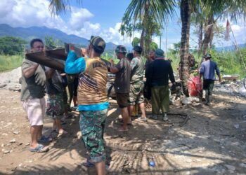 Ⓒ Hak cipta foto di atas dikembalikan sesungguhnya kepada pemilik foto.