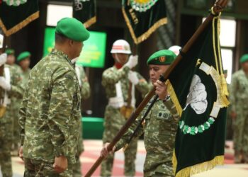 Brigjen TNI Mahesa Fitriadi resmi menjabat sebagai Panglima Kodam Iskandar Muda Pangdam IM setelah mengikuti upacara serah terima jabatan sertijab yang dipimpin oleh Kepala Staf Angkatan Darat KSAD Jenderal TNI Tandyo Budi Revita di Aula AH Nasution Markas Besar TNI Angkatan Darat Mabesad Jakarta Jumat 16102026 FOTO Istimewa