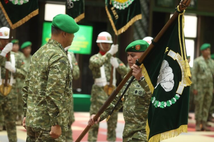 Brigjen TNI Mahesa Fitriadi resmi menjabat sebagai Panglima Kodam Iskandar Muda Pangdam IM setelah mengikuti upacara serah terima jabatan sertijab yang dipimpin oleh Kepala Staf Angkatan Darat KSAD Jenderal TNI Tandyo Budi Revita di Aula AH Nasution Markas Besar TNI Angkatan Darat Mabesad Jakarta Jumat 16102026 FOTO Istimewa KETIKKABARcom Brigjen TNI Mahesa Fitriadi resmi menjabat sebagai Panglima Kodam Iskandar Muda Pangdam IM setelah mengikuti upacara serah terima jabatan sertijab yang dipimpin oleh Kepala Staf Angkatan Darat KSAD Jenderal TNI Tandyo Budi Revita di Aula AH Nasution Markas Besar TNI Angkatan Darat Mabesad Jakarta Jumat 16102026 FOTO Istimewa