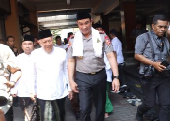 Kapolri Jenderal Polisi Suyudi Ario Seto mengunjungi Pondok Pesantren Ponpes Tebuireng sekaligus berziarah ke makam Presiden ke 4 Republik Indonesia KH Abdurrahman Wahid atau Gus Dur di Kabupaten Jombang Jawa Timur Sabtu 17102026 FOTO Istimewa