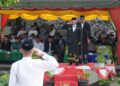 Wakil Wali Kota Sabang Suradji Junus saat bertindak sebagai inspektur upacara peringatan Hari Santri 2026 di Pesantren Al Mujaddid Kota Sabang Kamis 22102026 FOTO Pemko Sabang