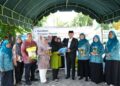 Wakil Wali Kota Sabang Suradji Junus saat meninjau langsung pelaksanaan kegiatan Gerakan Pangan Murah GPM di halaman Kantor Keuchik Gampong Ie Meulee Kecamatan Sukajaya pada Kamis 22102026 FOTO Pemko Sabang