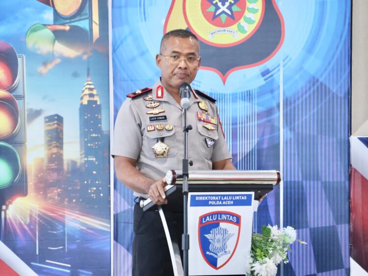 Wakapolda Aceh Brigjen Pol Latif Usman membuka Latihan Praoperasi Latpraops Operasi Patuh Seulawah 2026 di Aula Pesat Gatra Ditlantas Polda Aceh Kamis 22102026