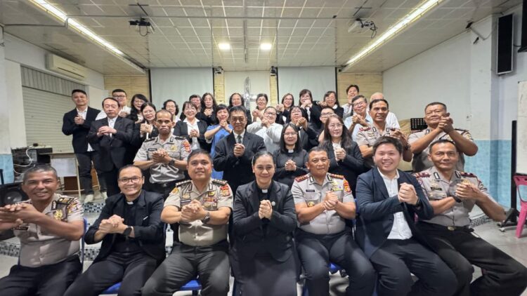 Foto bersama usai kegiatan Minggu Kasih bersama sekitar 100 jemaat Gereja Methodist Indonesia di Banda Aceh pada Minggu 25102026FOTO Ist KETIKKABARcom Foto bersama usai kegiatan Minggu Kasih bersama sekitar 100 jemaat Gereja Methodist Indonesia di Banda Aceh pada Minggu 25102026FOTO Ist