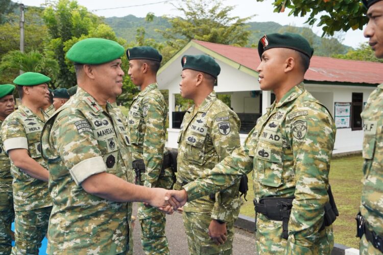 Pangdam IM Brigadir Jenderal TNI Mahesa Fitriadi melakukan kunjungan kerja ke Batalyon Infanteri Yonif 112Dharma Jaya di Kabupaten Aceh Besar Kamis 29 Oktober 2026FOTO Ist KETIKKABARcom Pangdam IM Brigadir Jenderal TNI Mahesa Fitriadi melakukan kunjungan kerja ke Batalyon Infanteri Yonif 112Dharma Jaya di Kabupaten Aceh Besar Kamis 29 Oktober 2026FOTO Ist
