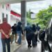 Polisi mengamankan seorang perempuan berinisial NA yang diduga selingkuhan ketua DPRK Nagan Raya saat digerebek oleh warga di rumah dinasnya Kompleks Perkantoran Suka Makmue Kabupaten Nagan Raya Rabu malam 28 Oktober 2026 sekira pukul 2200 WIBFOTO Ist