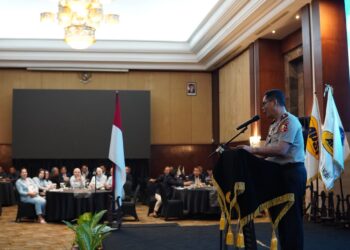 Direktur Pembinaan Potensi Masyarakat (Dirbinpotmas) Korbinmas Baharkam Polri Brigadir Jenderal M. Rudy Syafirudin saat menyampaikan sambutan dalam Rapat Kerja Nasional (Rakernas) Asosiasi Profesi Satpam Indonesia (APSI) Tahun 2026 di Hotel Novotel, Semarang, Jawa Tengah, Jumat, 30 Oktober 2026./FOTO: Ist