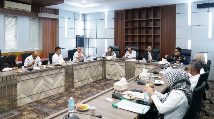 Tim penilai Komisi Informasi Aceh melakukan visitasi dan presentasi Monitoring dan Evaluasi Monev Keterbukaan Informasi Publik 2026 di Sekretariat DPRA Banda Aceh Rabu 2392026 FOTOHumas DPRA KETIKKABARcom Tim penilai Komisi Informasi Aceh melakukan visitasi dan presentasi Monitoring dan Evaluasi Monev Keterbukaan Informasi Publik 2026 di Sekretariat DPRA Banda Aceh Rabu 2392026 FOTOHumas DPRA